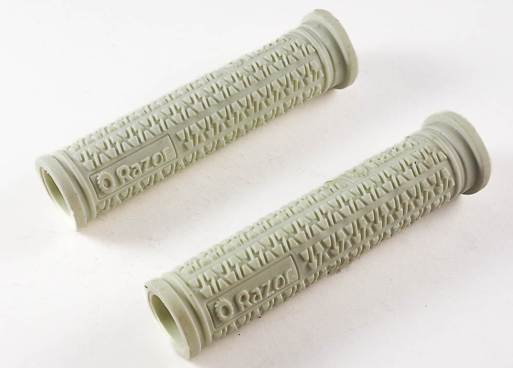 Razor Pro Grips - White (Set of 2)